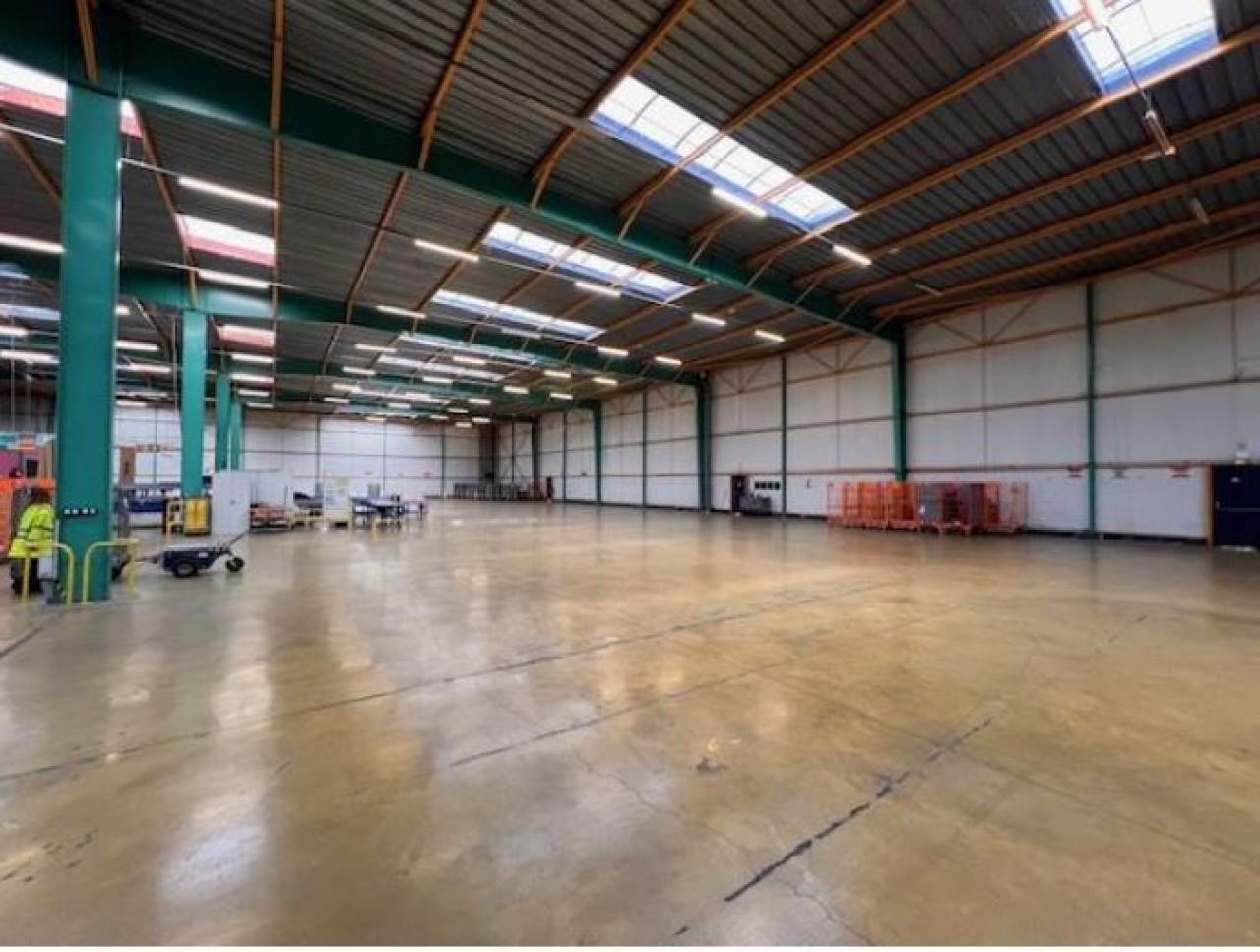 Local d'activité Val-de-Reuil 2955m² Location local d'activité Val-de-Reuil Eure OLACT2426019 1